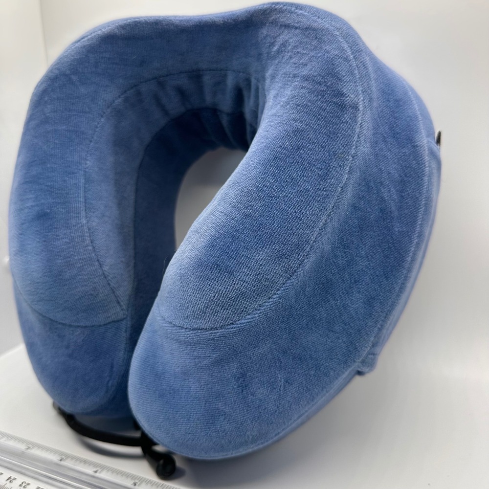 Cabeau‎ Evolution S3 Travel Pillow Neck Support Blue Comfortable Soft - Picture 3 of 11